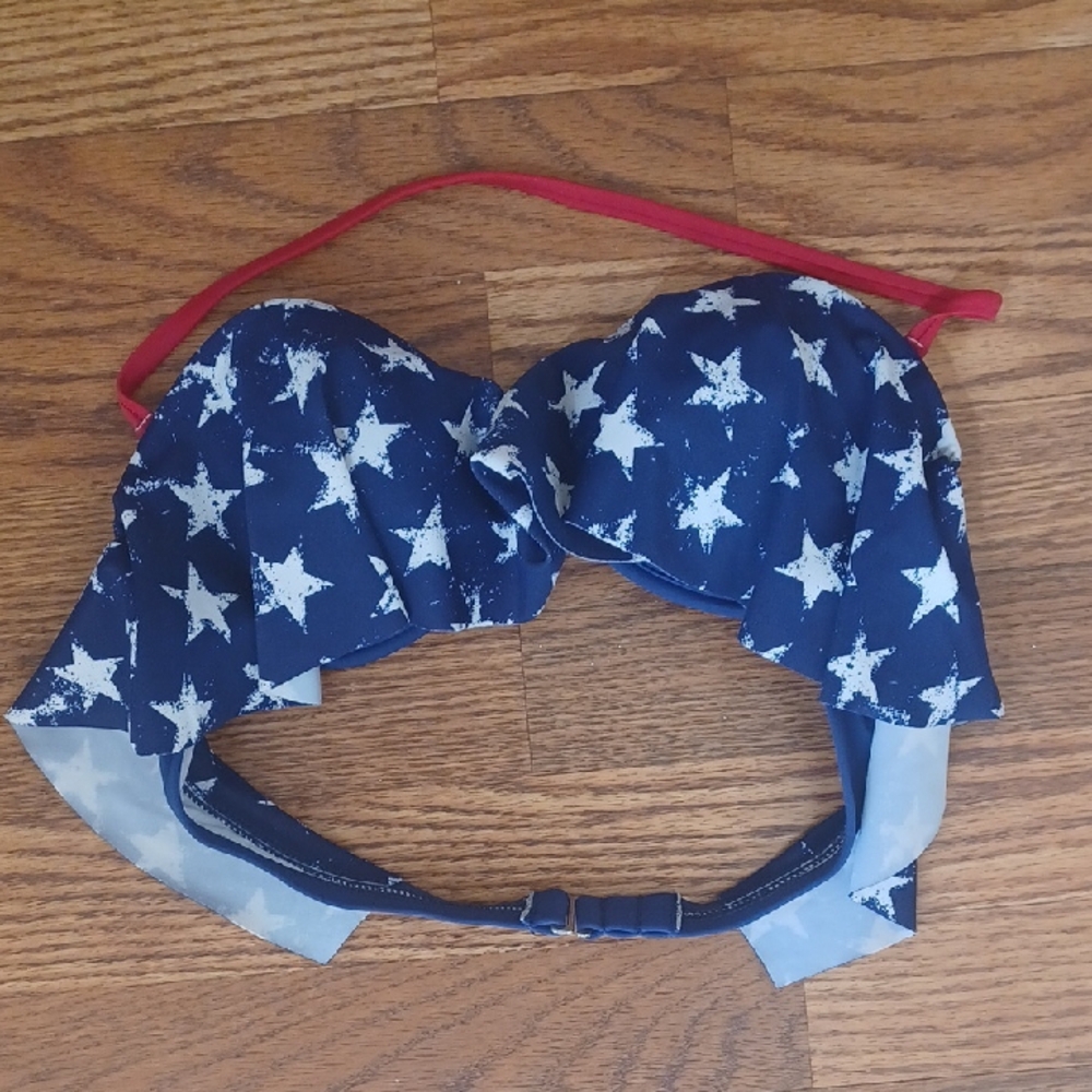 Xhilaration American Flag Bathing Suit Top Size Large